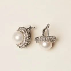 Centred Pearl Earrings*Royal Collection Shop
