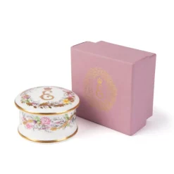 Queen Elizabeth Ii Commemorative Pillbox*Royal Collection Shop Discount